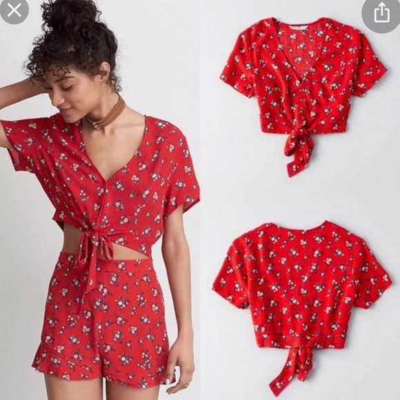 American Eagle Outfitters Red Flower Print Crop Top Tie Up Shirt - Picture 5 of 6